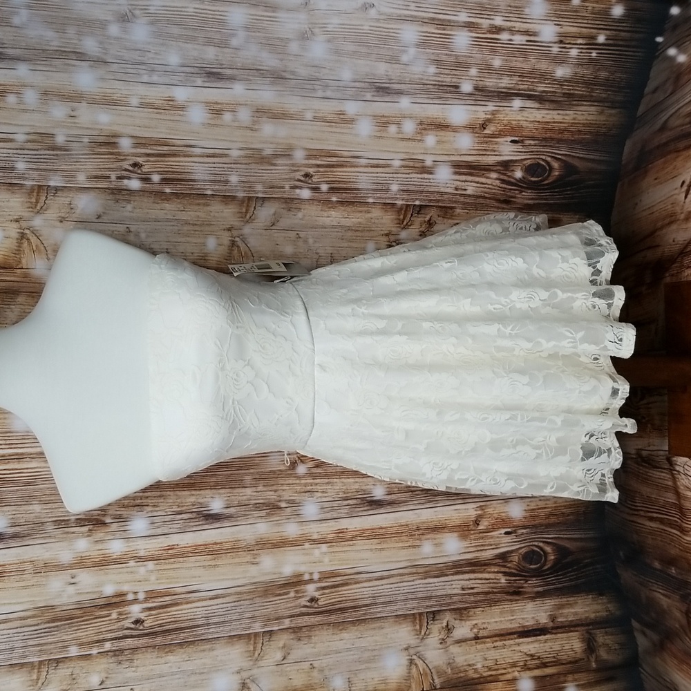 NEW Lilly Rose Ivory Lace Juniors Sm Strapless Mini Skater Bridal Dress